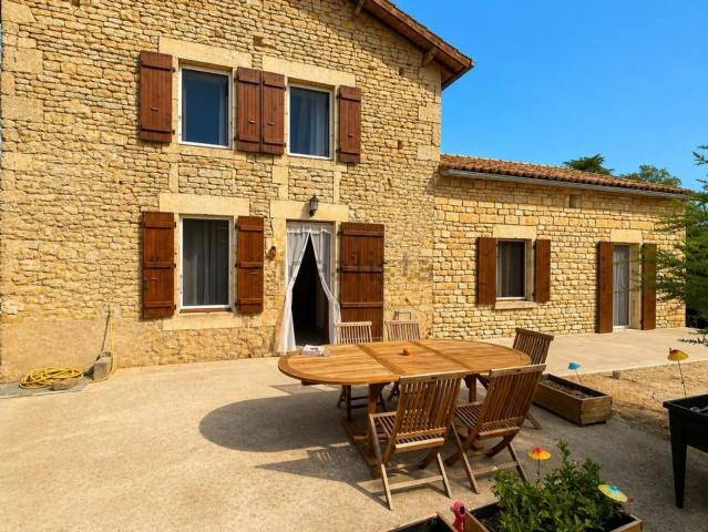 Maison, Melleran