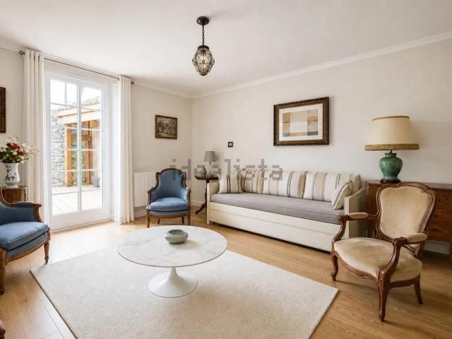 Maison, Menétru le Vignoble