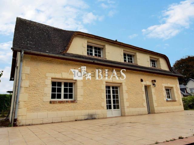 Maison, Menneval