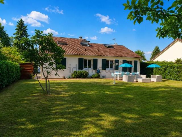 Maison, Mennecy