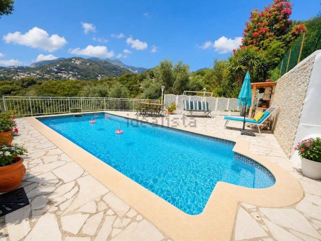 Maison, Menton