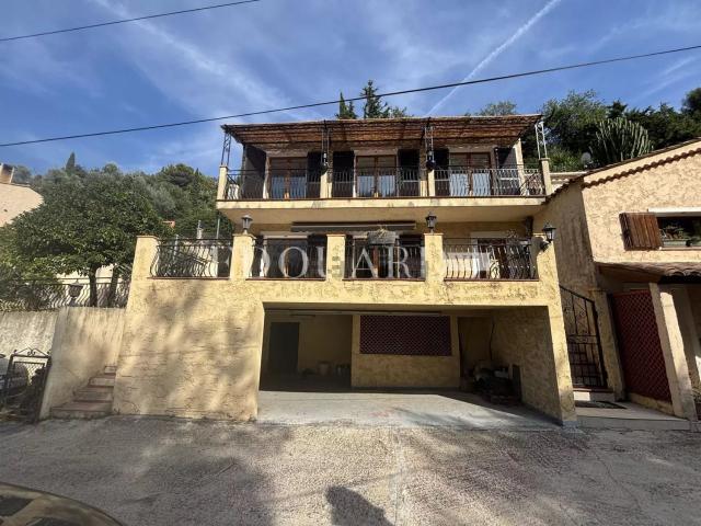 Maison, Menton