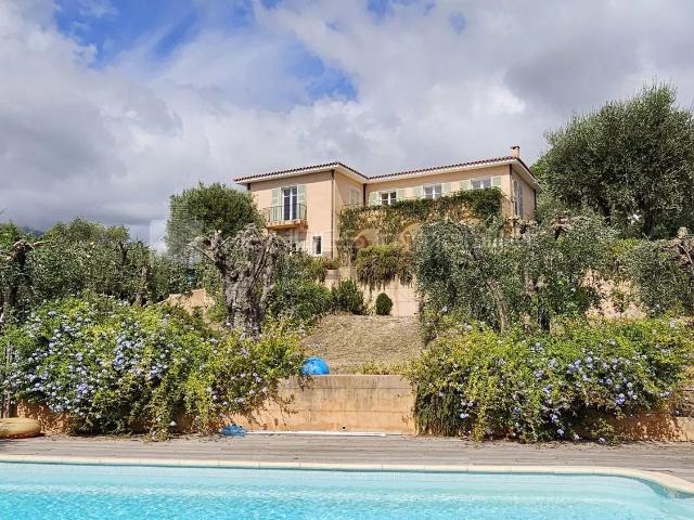 Maison, Menton