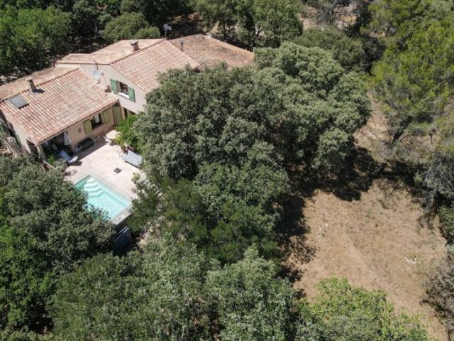 Maison méridionale de 175 m² située à 8 km d'Uzès
