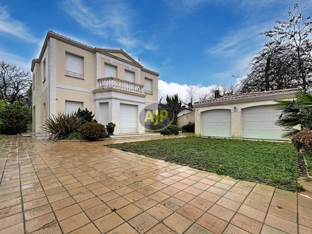 Maison Merignac 180 m2