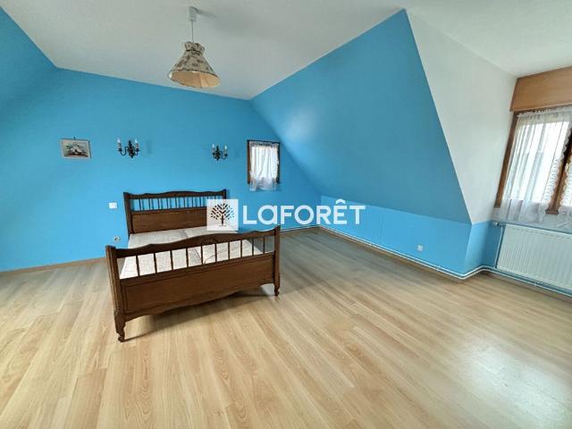 Maison Merignies 6 pièce s 151 m2 à LOUER