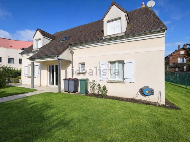 Maison, Méru