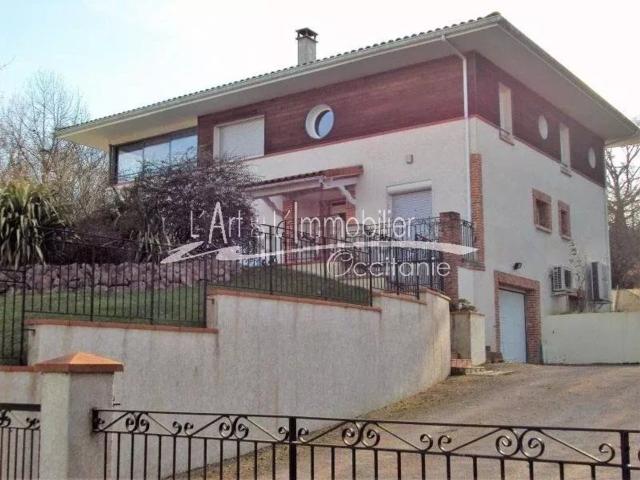 Maison, Merville