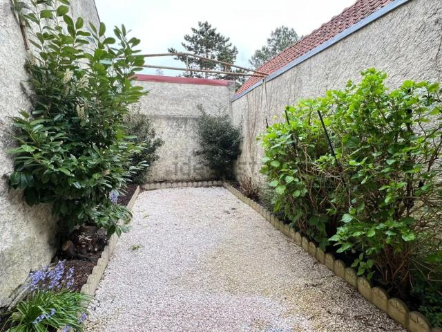 Maison, Merville