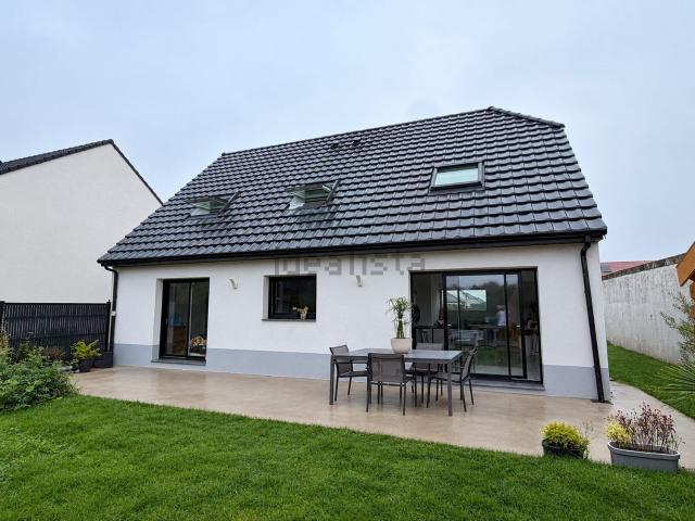 Maison, Merville