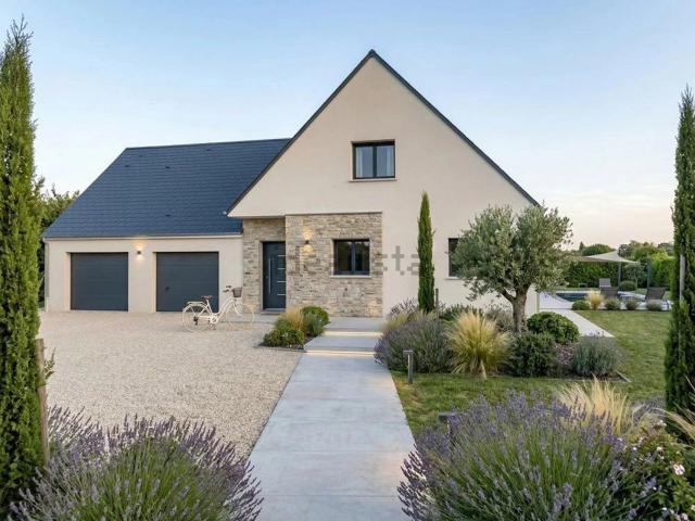 Maison, Messas