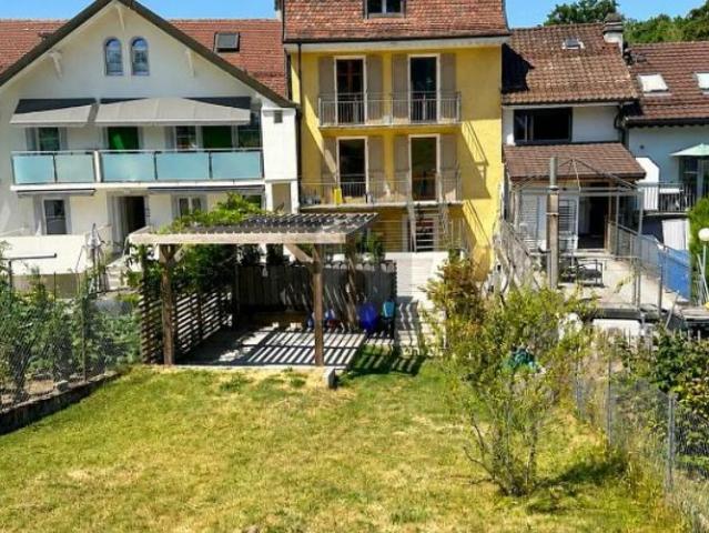 MAISON MITOYENNE AVEC GRAND JARDIN ET TERRASSE