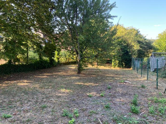 Maison mitoyenne avec jardin à Mesnay, à proximité d'Arbois