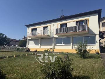 Maison mitoyenne de 95.25m² avec jardin, balcon et garage Sain