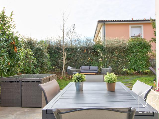 Maison mitoyenne en duplex 72,5 m2 3 chambres et jardin pr