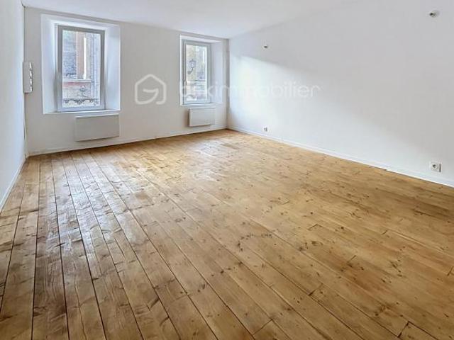 Maison mitoyenne rénovée 98m2 Jaulgonne