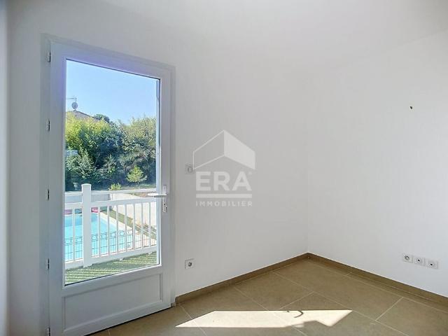 Maison mitoyenne type 4 entièrement rénovée Cabriès/Calas