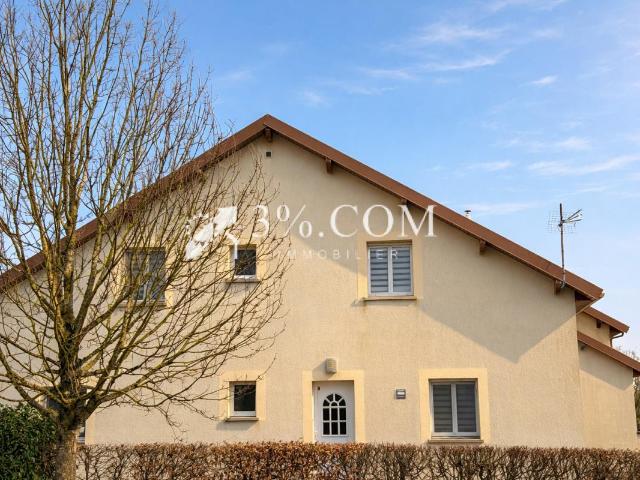 Maison mitoyenne 135 m2 5 pièces dont 3 chambres VILLE SUR I