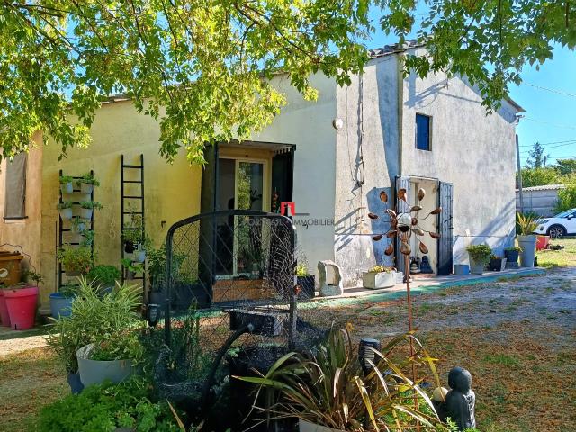 Maison mitoyenne 1 côté à louer, 3 pièces LA LANDE DE FRONSAC 33240