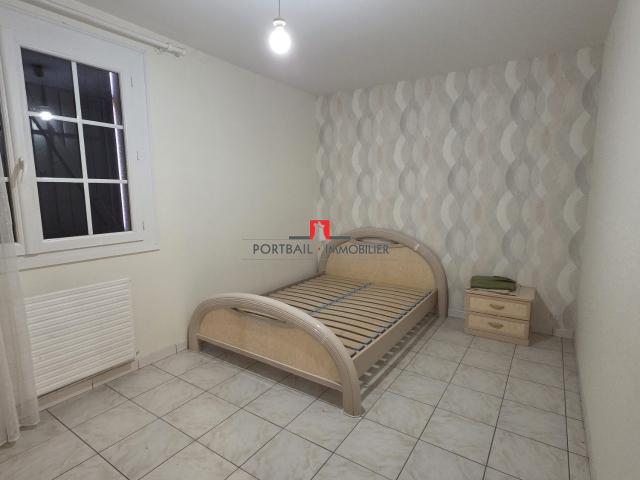 Maison mitoyenne 1 côté à louer, 4 pièces Carbon Blanc 33560