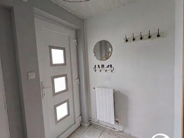 Maison mitoyenne 1 côté à louer, 5 pièces Neuville Saint Rémy 59554