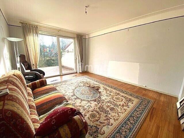 Maison mitoyenne 286m² habitables sur terrain de 8 ares