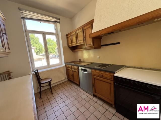 Maison mitoyenne 2 côtés à louer, 4 pièces Guebwiller 68500