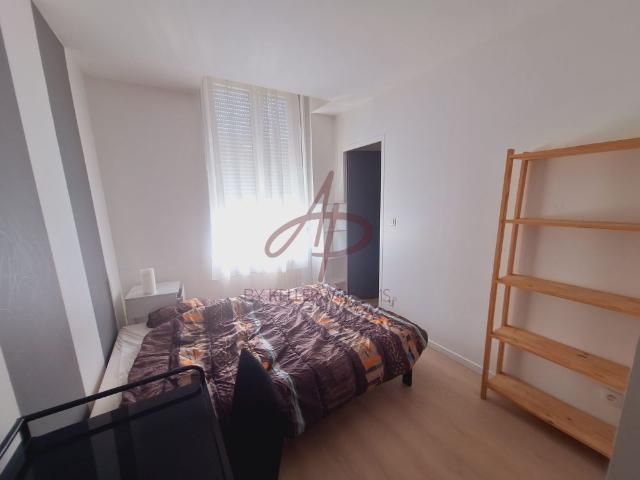 Maison mitoyenne 2 côtés à louer, 6 pièces Roubaix 59100