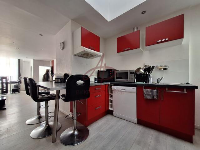 Maison mitoyenne 2 côtés à louer, 6 pièces Roubaix 59100