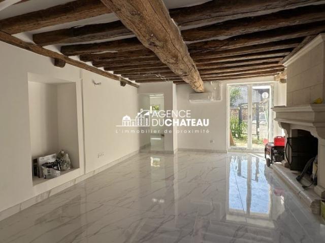 Maison mitoyenne 2 côtés à louer, 7 pièces Nandy 77176