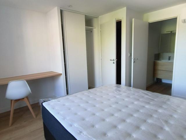 Maison mitoyenne 2 côtés à louer, 3 pièces Castres 81100