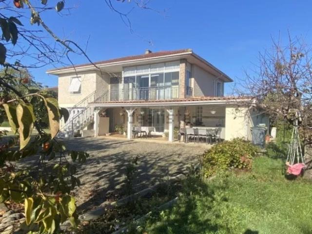 Maison, Miélan