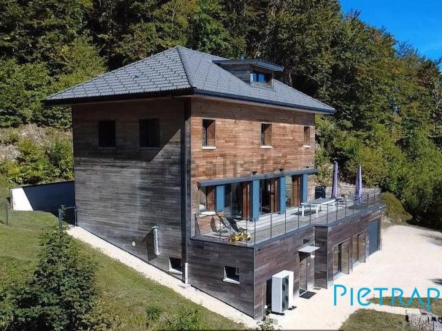 Maison, Mijoux