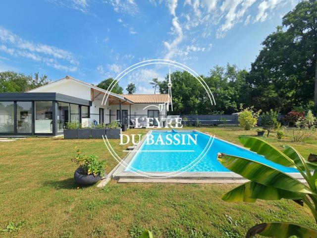 Maison, Mios