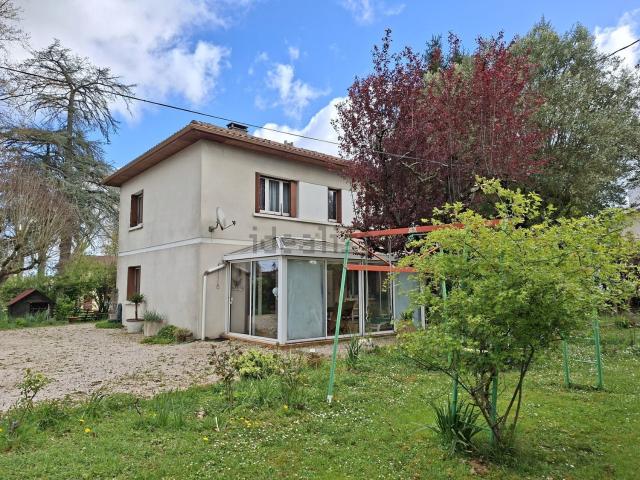 Maison, Mirande