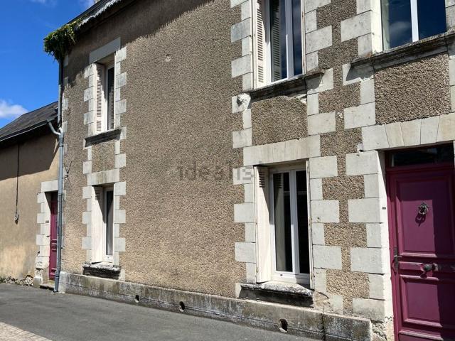 Maison, Mirebeau