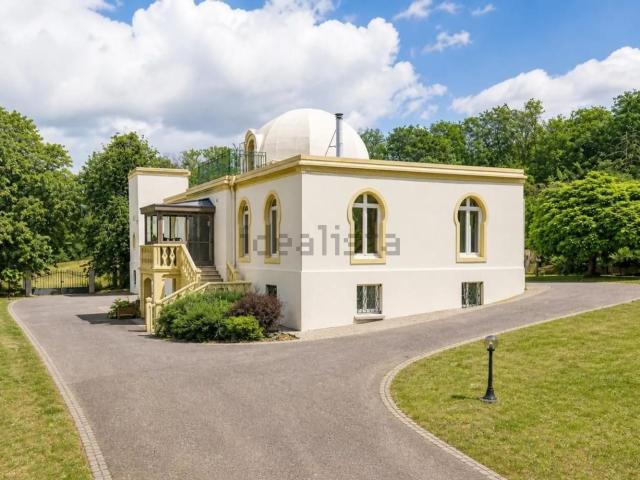 Maison, Mirecourt