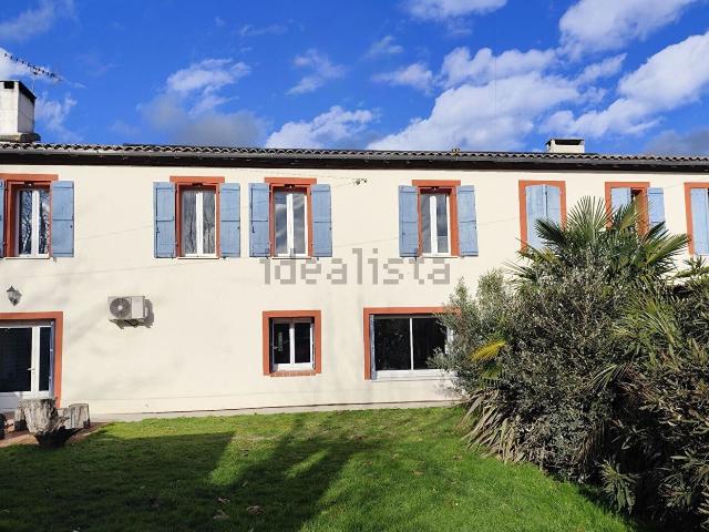 Maison, Muret