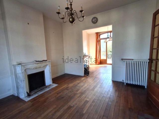 Maison, Noyon