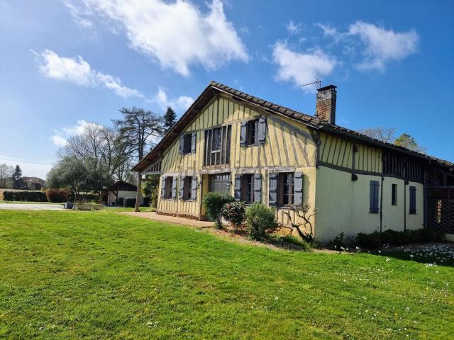 Maison, Nogaro