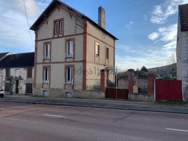 Maison, Nogentel