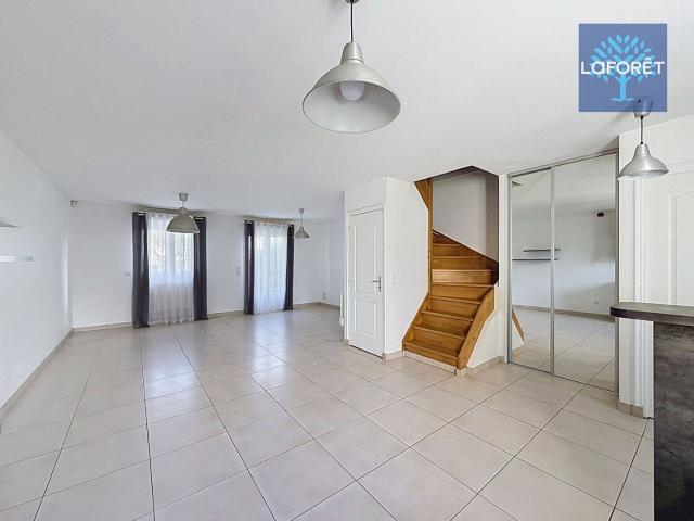 Maison Noisy Le Grand 4 pièce s 77.55 m²