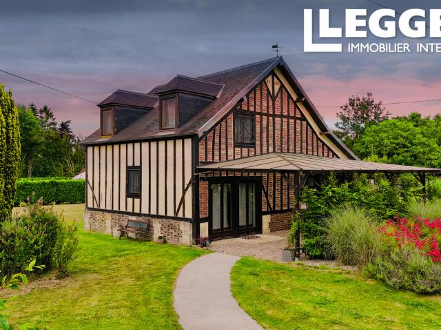 Maison normande à colombage et gîte meublé au calme de la campagne du Pays d'Auge
