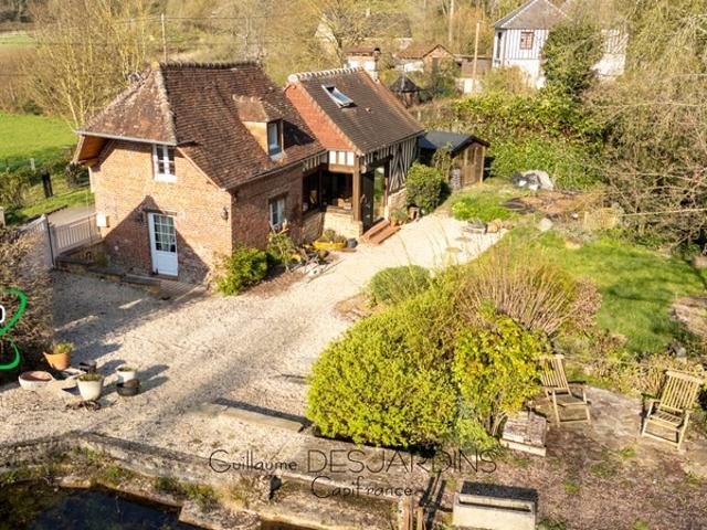 Maison Normande avec son étang privé proche de LIVAROT 14