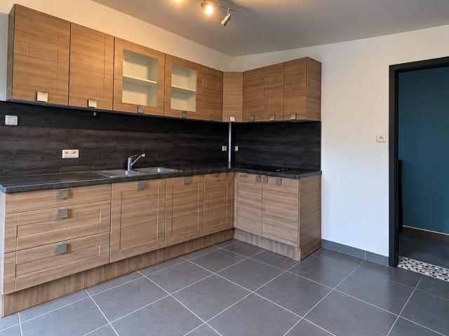 Maison, Naves