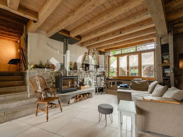 Maison, Nâves Parmelan