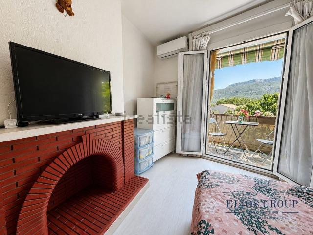 Maison, Nans les Pins