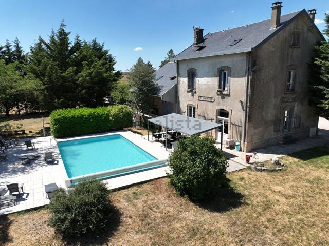 Maison, Nant