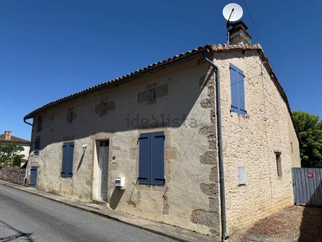 Maison, Nanteuil en Vallée