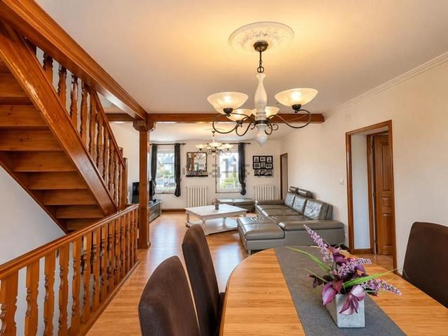 Maison, Neufchef